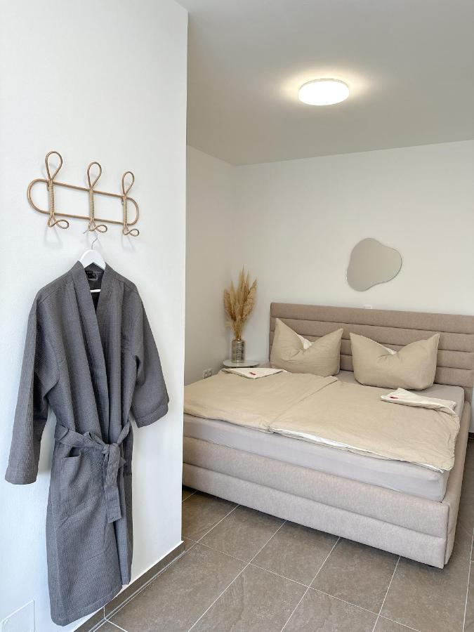 브루크 안 데어 라이타 Modernes Haus Naehe Parndorf 아파트 외부 사진